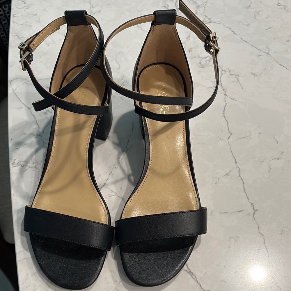 Michael Kors Sandals - Picture 4 of 7